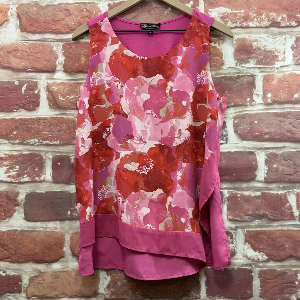 DG2 Diane Gilman Top Women's Large Pink Floral Abstract Stretchy Back Shirt